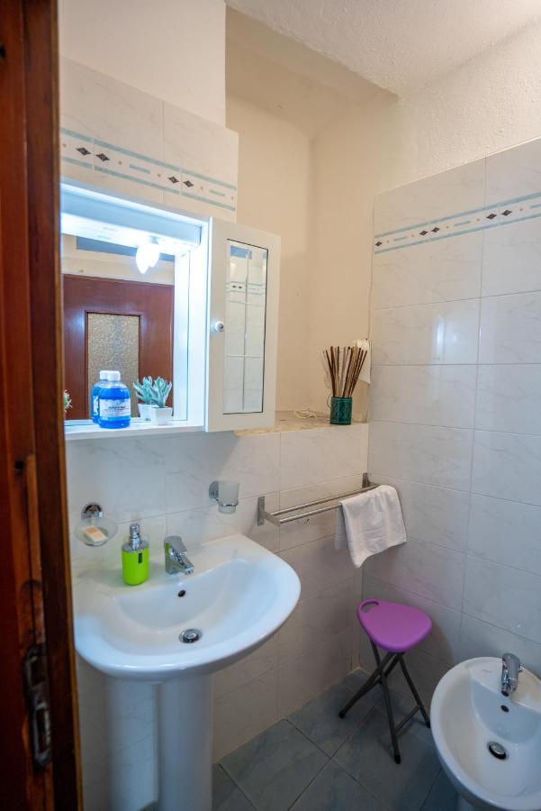 מנרולה Lory'S Suite מראה חיצוני תמונה
